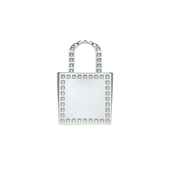 beach purse with studs in color silver