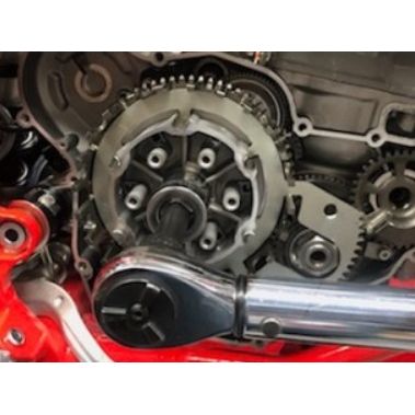Beta (18-) Clutch Hub Holding Tool