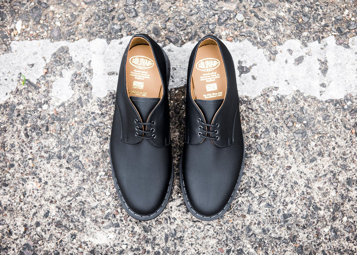 Black Greasy Gibson Shoe