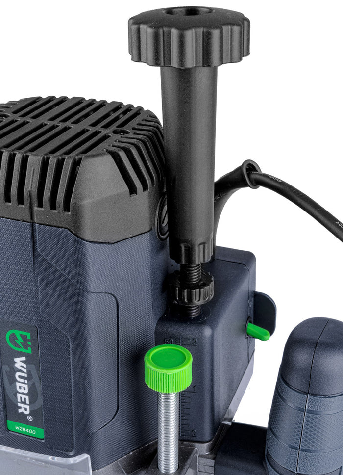 Pokrętło regulacji parametrów w frezarce górnowrzecionowej 1600 W
