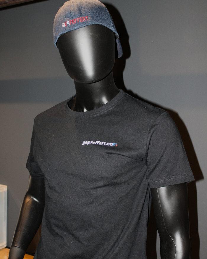 gepfeffert.com - T-Shirt BMW - gepfeffert.com