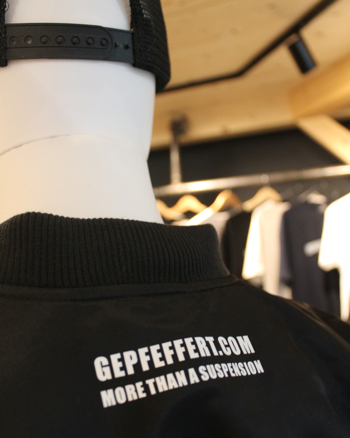 gepfeffert.com® Bomberjacke - gepfeffert.com