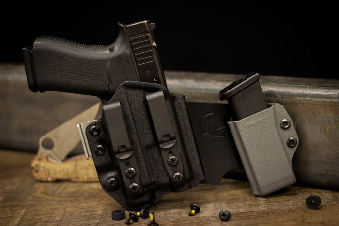 Gradient Velcro Adapter with Mag Carrier - Black Arch Holsters