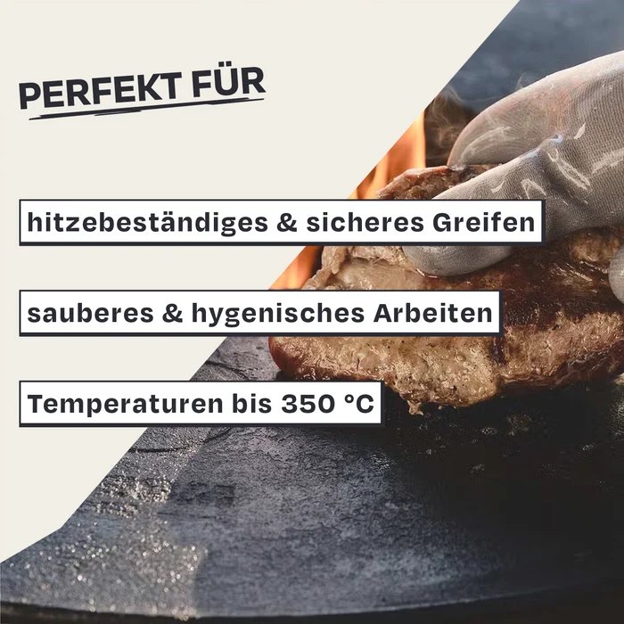 Hand in hitzebeständigem Handschuh greift nach gegrilltem Fleisch auf heißer Platte.