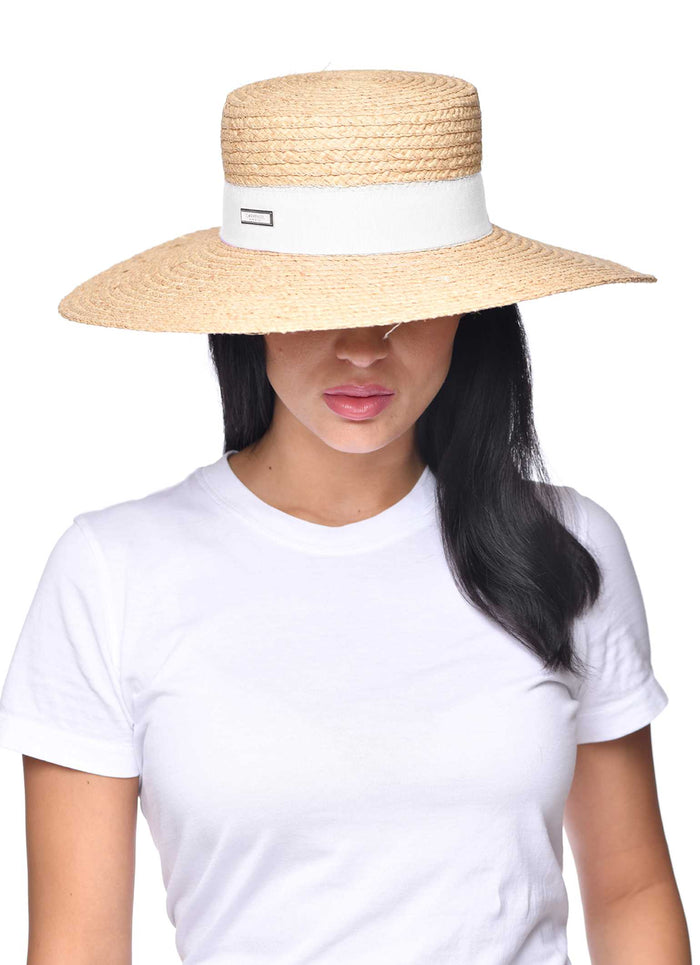 S / White