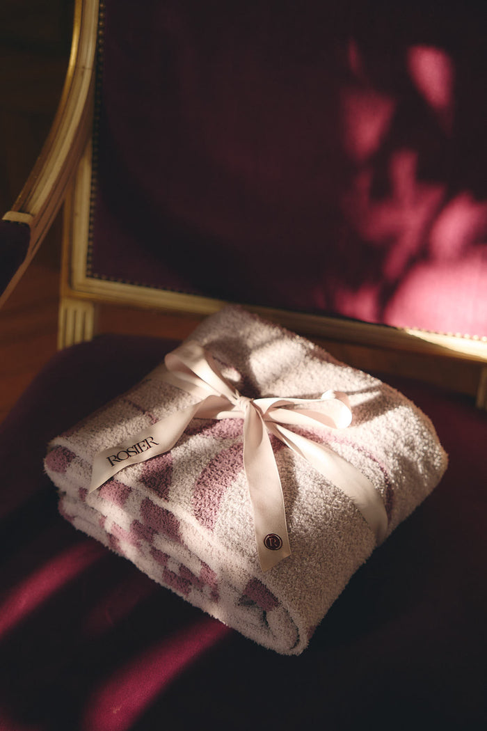 ROSIER Comfy Blanket