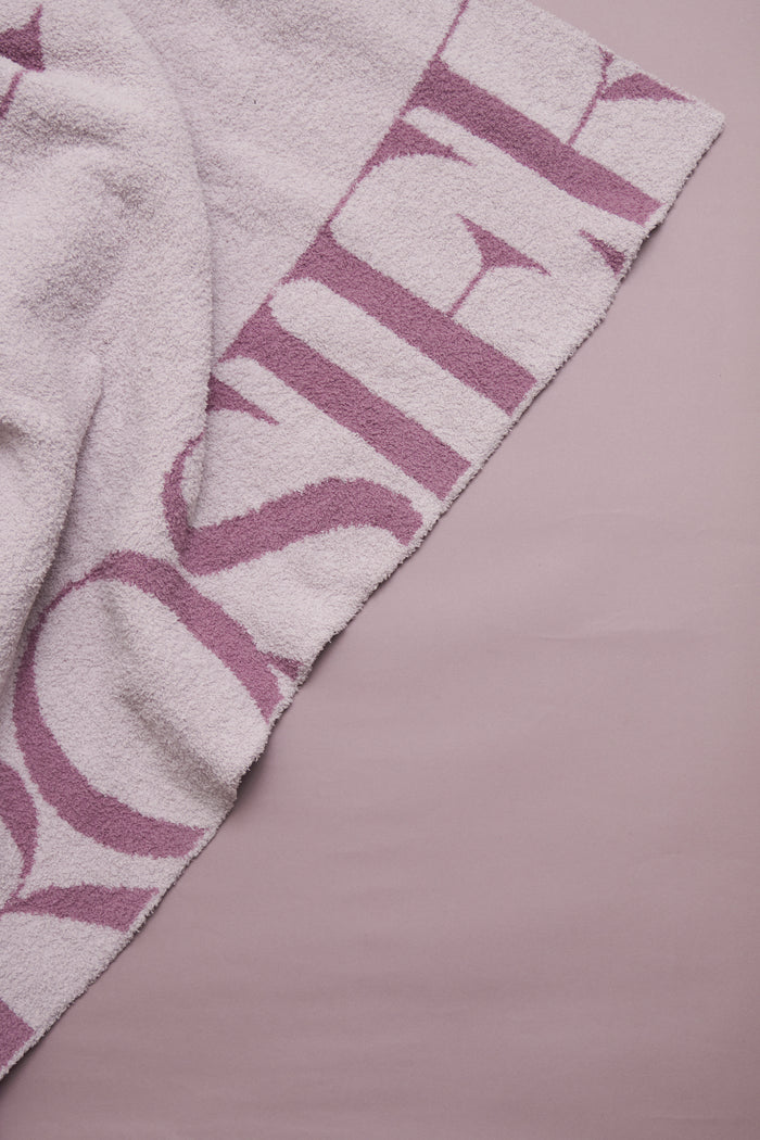 ROSIER Comfy Blanket