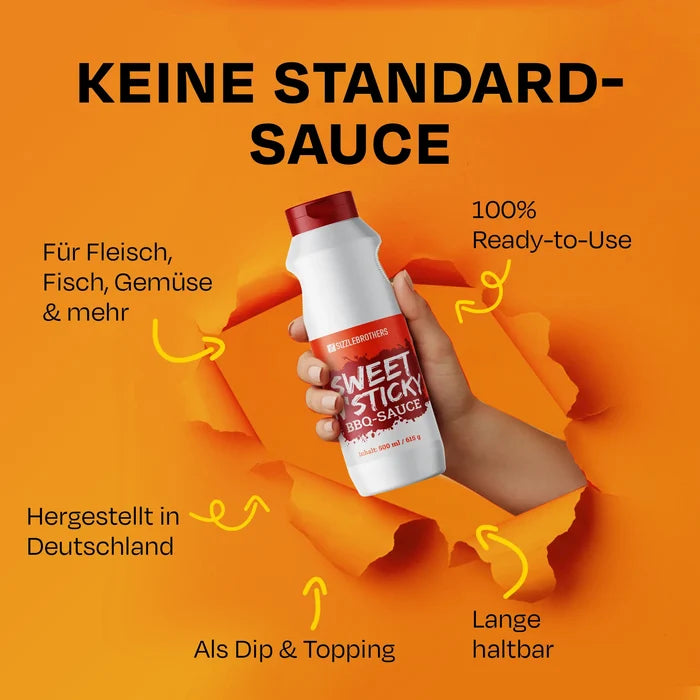 Weiße Flasche in Hand auf orangefarbenem Hintergrund. Text: KEINE STANDARD-SAUCE.